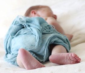 feet of a newborn sleeping