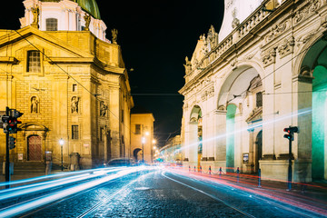 Fototapeta na wymiar Night View of traffic lights in street in Prague, Czech republic