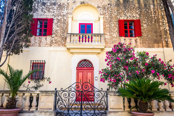Fototapeta na wymiar Facade of the house in Malta
