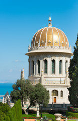 Fototapeta na wymiar Bahai temple in Haifa, Israel