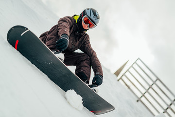 Snowboarder