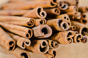Cinnamon sticks in cup.