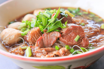 Stewed pork noodle