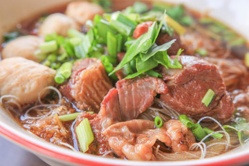 Stewed pork noodle