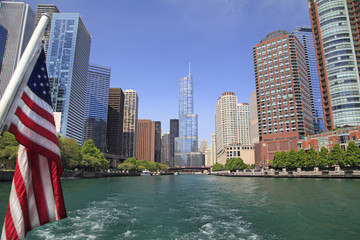 Naklejka premium Chigago skyline and River, USA