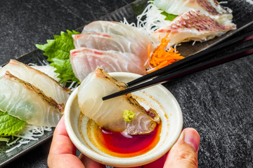新鮮な鯛の刺身　 Sashimi Japanese foods of the sea bream