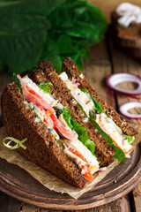 creamy chicken sandwich