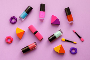 Obraz premium concept cosmetic set on pink background top view