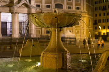 Roma Fountain