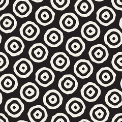 Vector Seamless Black and White Hand Drawn Concentric Circles Pattern
