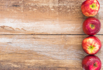 Rote Äpfel Frisch Fruchtig Saftig auf Holz Hintergrund