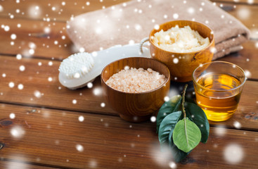 himalayan pink salt, body scrub, brush and honey