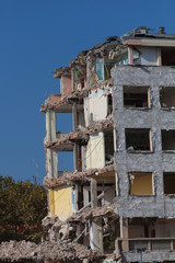 destruction, démolition immeuble, béton armé, 
