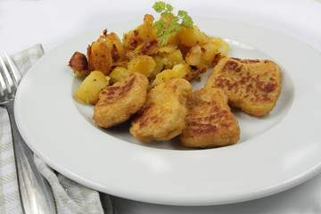Fototapeta premium nuggets et pommes de terre 25102016
