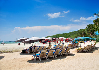Koh Larn beach