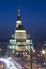 Fototapeta premium Annunciation Cathedral in Kharkov in the blue hour in winter
