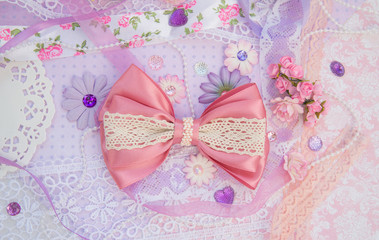 pink bow....