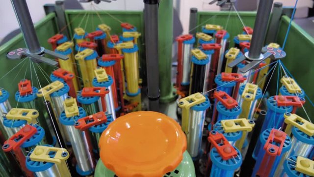 Industrial machine for braiding cords of great strength - sports, climbing, fishing, construction, tourism, military and ordinary shoe laces