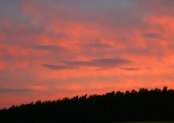 Sonnenuntergang mit Wolken