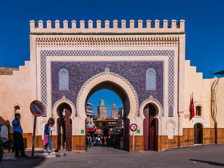Blaues Tor (Bab Bou Jeloud) in Fès  Marokko © majonit