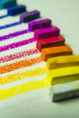 Farbspektrum aus Pastellkreiden