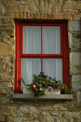 Fototapeta na wymiar red window