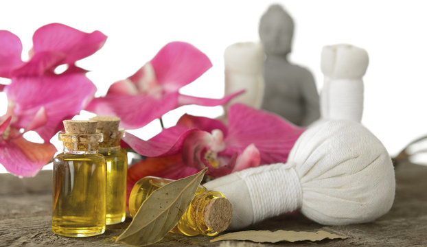 Massage&ouml;l und Kr&auml;uterstempel