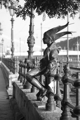 Fototapeta premium little princess sculpture 6 bw