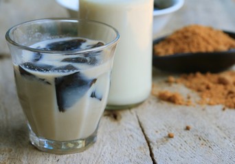 fresh milk grass jelly