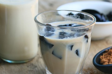 fresh milk grass jelly