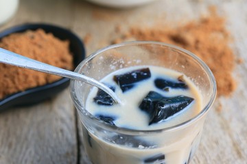 fresh milk grass jelly