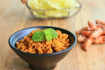 pork with yellow curry paste