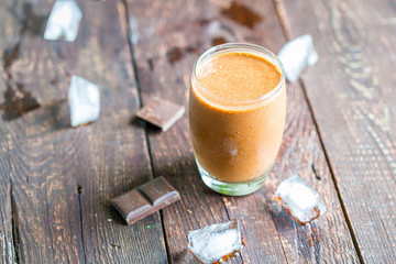 Healthy Protein Coffe and Chocolate Iced Smoothie with Banana and Dates