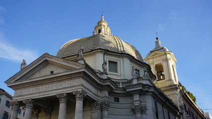 Fototapeta na wymiar Piazza del Popolo, Santa Maria in Montesanto, Roma