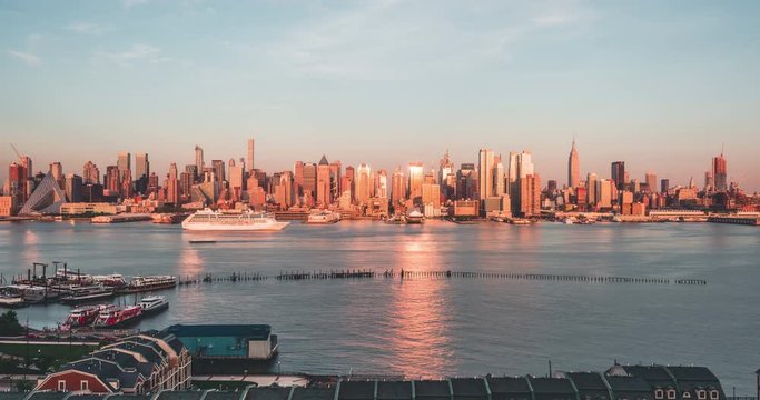 The skyline of New York City from the New Jersey
4K time-lapse clip shot at sunset in the Big Apple.