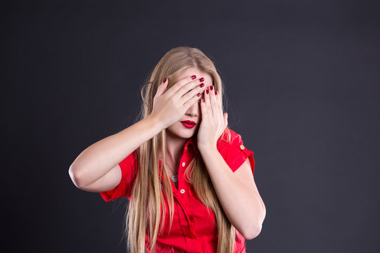 woman stop violence red defencelessness
