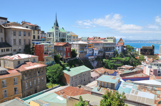Panorama of the Chilean city of Valparaiso