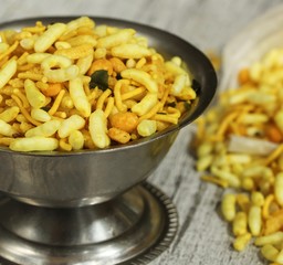 Murmura Chivda - Popular street food of India