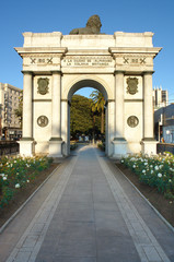 Fototapeta na wymiar The Arco Británico ( British Arch) - monument on Avenida Brasil, in Valparaíso in Chile
