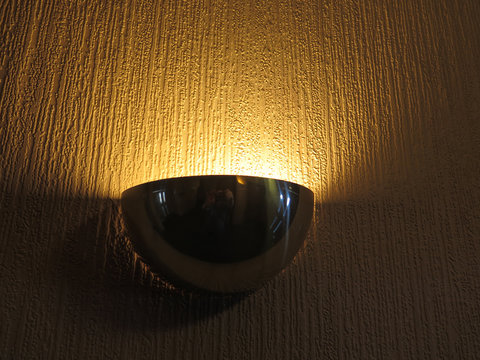 Uplight On Coarse Wallpaper