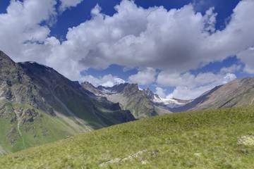 Fototapeta premium mountains in caucasus in russia