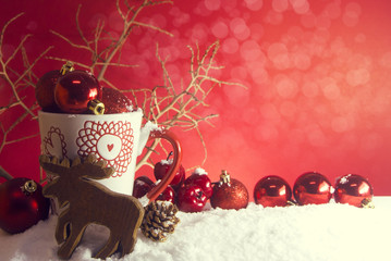 decor on snow red xmas