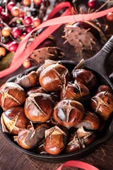 Heiße Maronen (frisch zubereitet) 