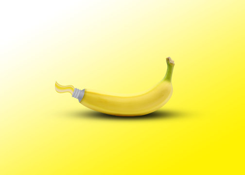 Banana toothpaste/Banana toothpaste photo manipulation