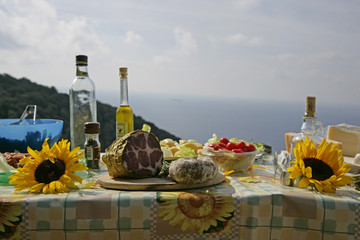 picnic table setting