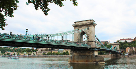 Obraz premium Chain bridge