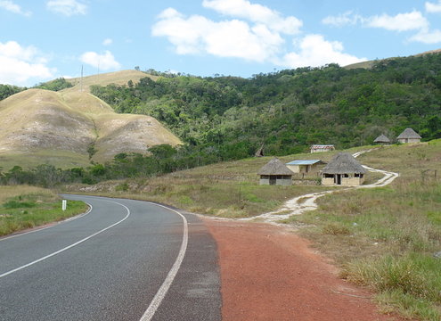 bifurcation / Bifurcation route to enter small village in the great Venezuelan savannah


