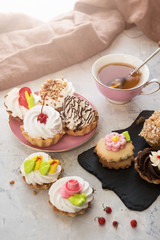 Different cakes composition