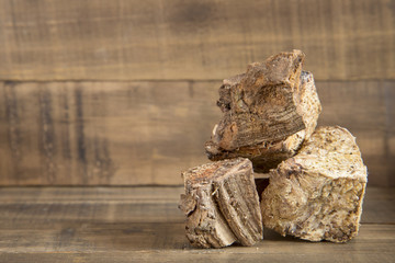 Medicinal raíz de zarzaparrilla - Smilax aspera