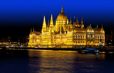 Fototapeta na wymiar Budapest parliament architecture sightseeing